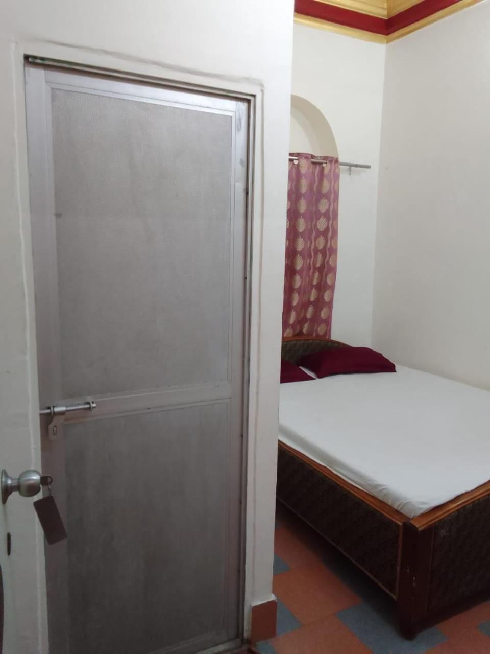 Ganga Fuji Home&Hostel By Keymagics Varanasi Exterior foto