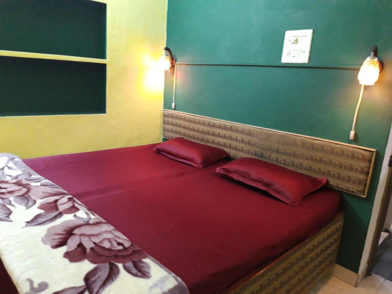Ganga Fuji Home&Hostel By Keymagics Varanasi Exterior foto